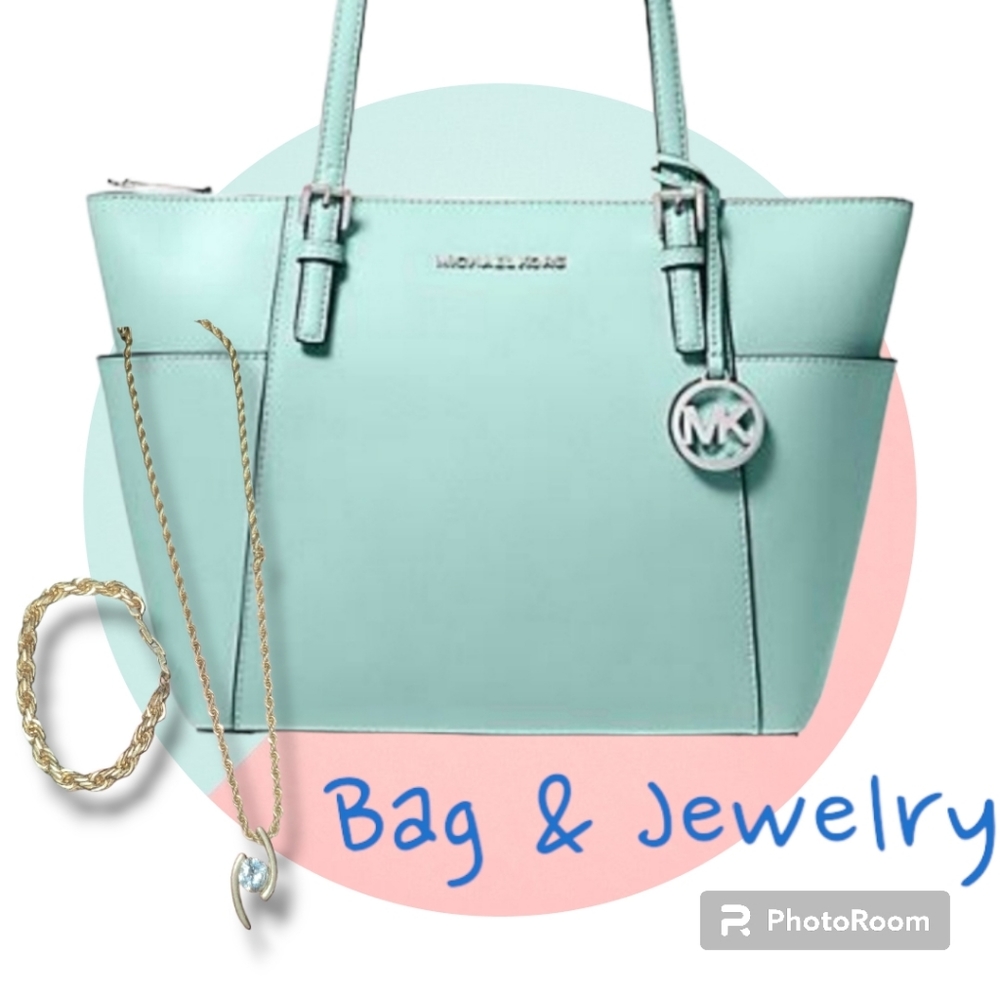 Jet Set Large Crossgrain Leather Tote & Jewelry